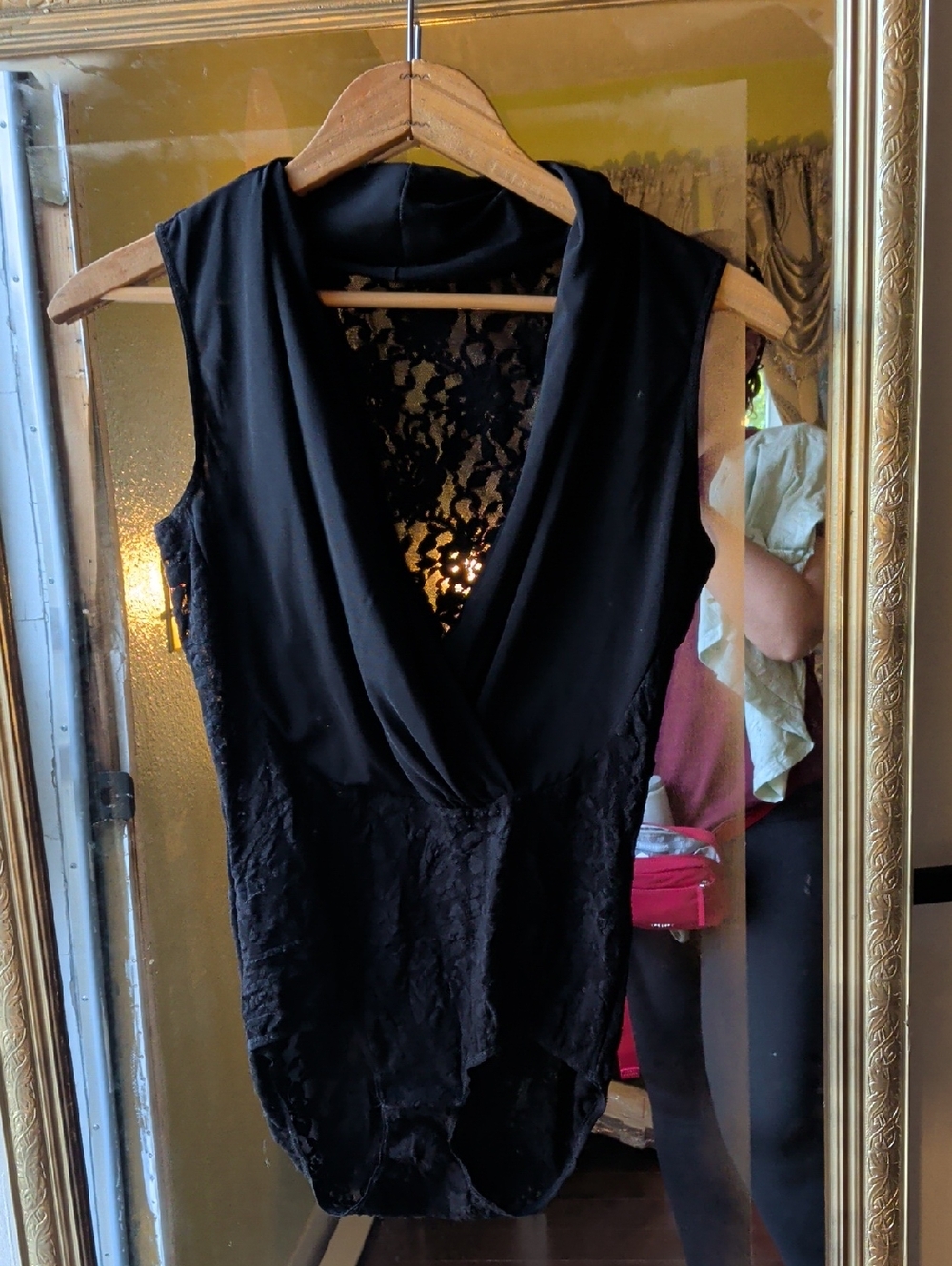 Hanky Panky Black‎ Lace Draped V-Neck Bandeau Top